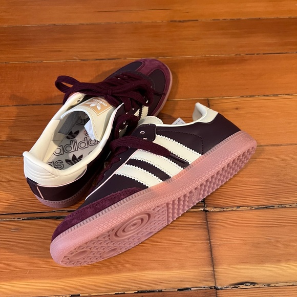 Adidas originals maroon sambas - Picture 3 of 6